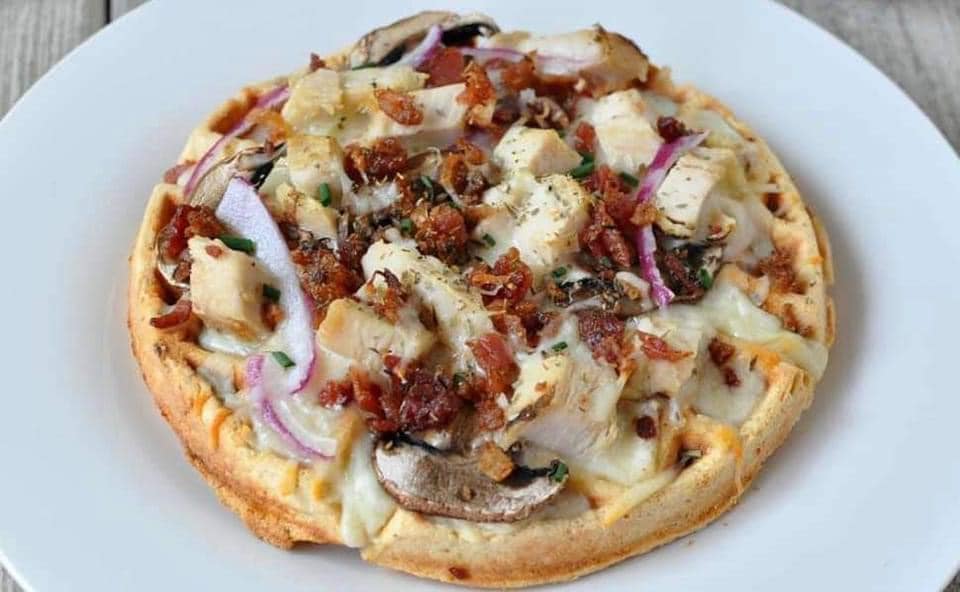 GARLIC CHICKEN ALFREDO WAFFLE PIZZA Keto & Low Carb Recipes