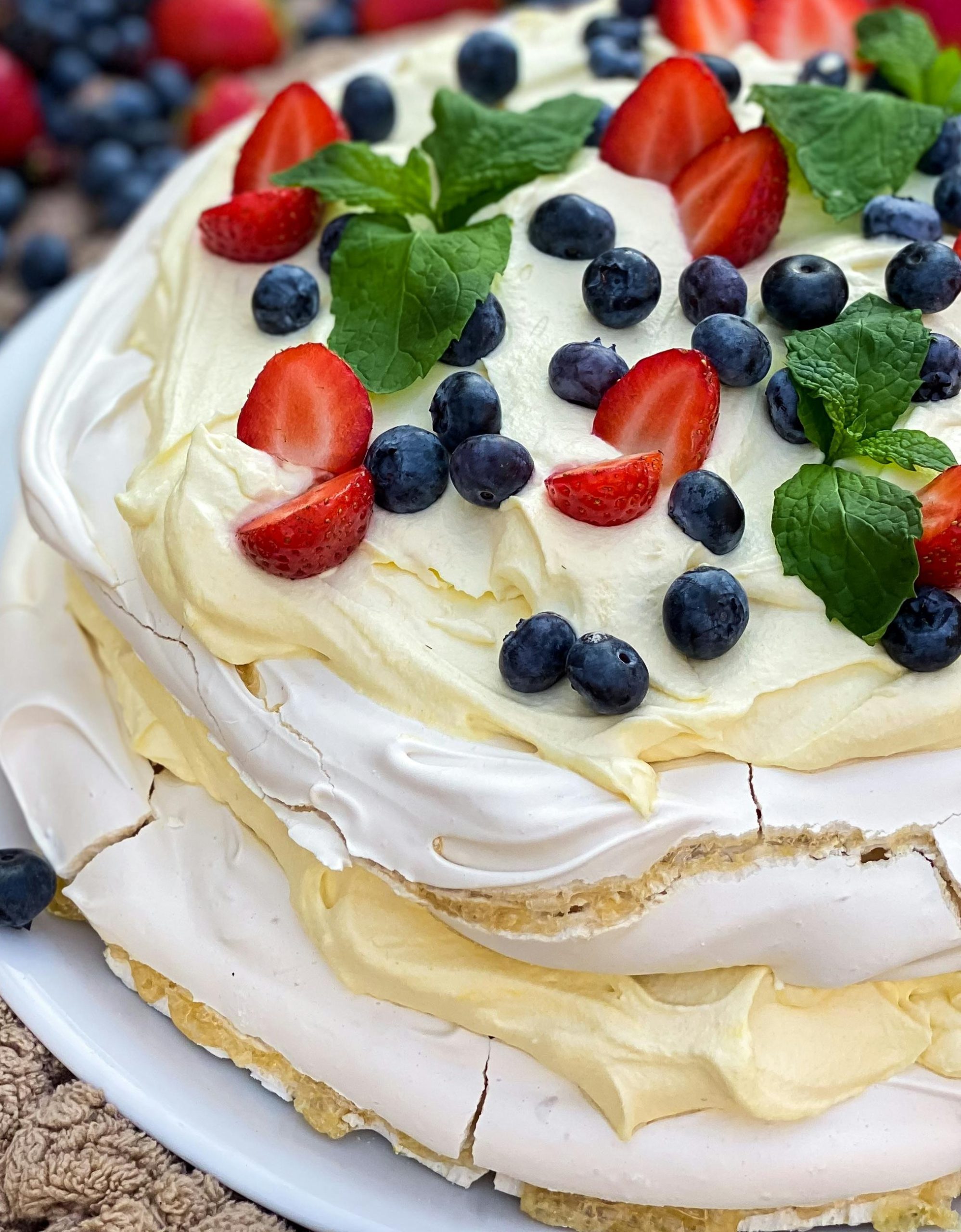 Air Fryer Vanilla Berry Pavlova