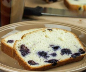 Air-Fryer-Lemon-Blue-Berry-Cake